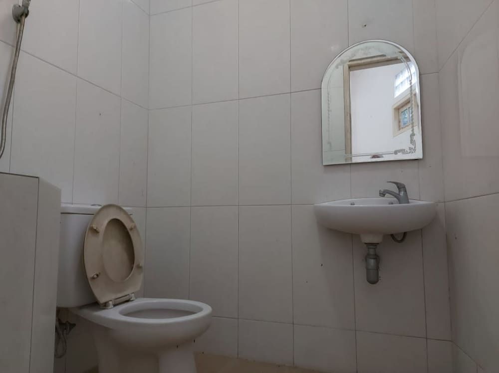 OYO Life 90989 Lee Dug Tretes Residence Standard Double Room 10