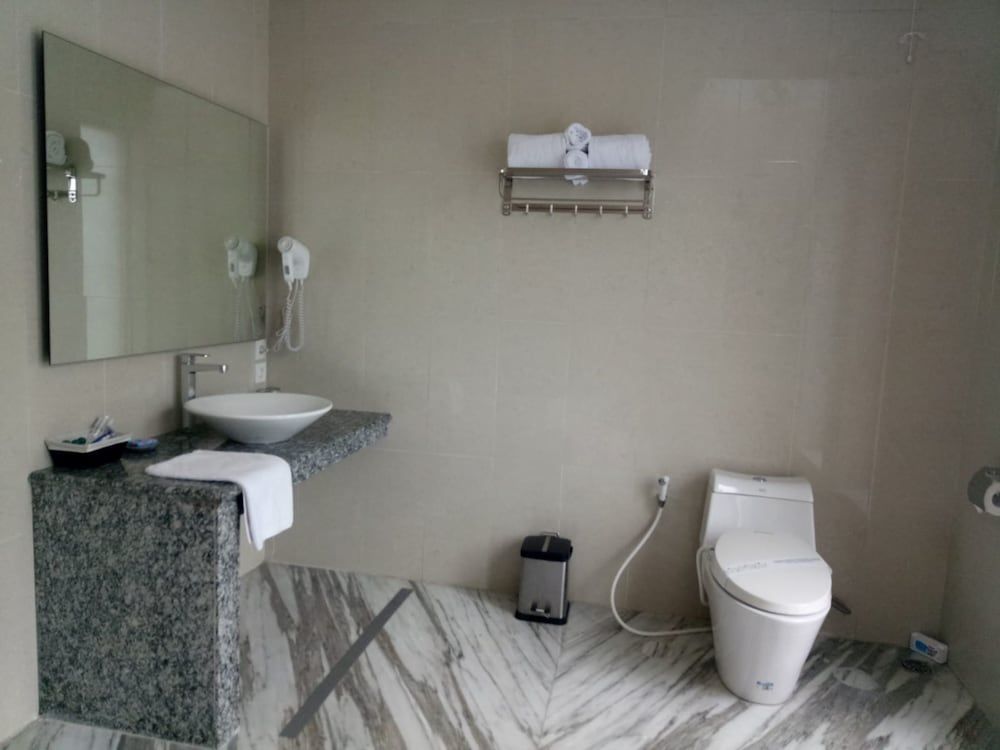 Arainn Bed And Breakfast Tretes Prigen by ecommerceloka Executive Room 6