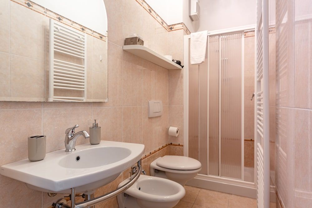 Lucca Franco's Villa Standard Room 7