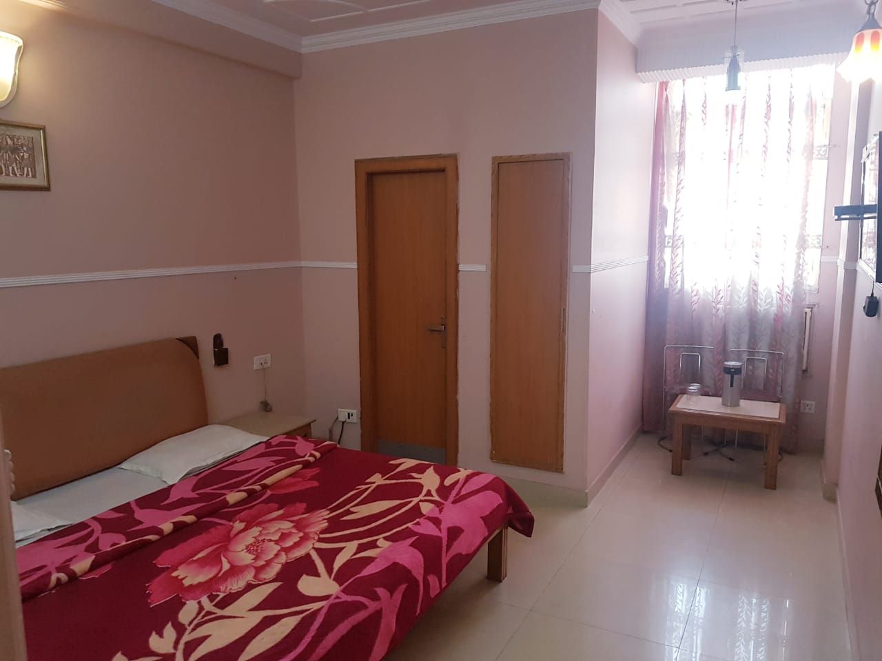 Double Bed AC Room