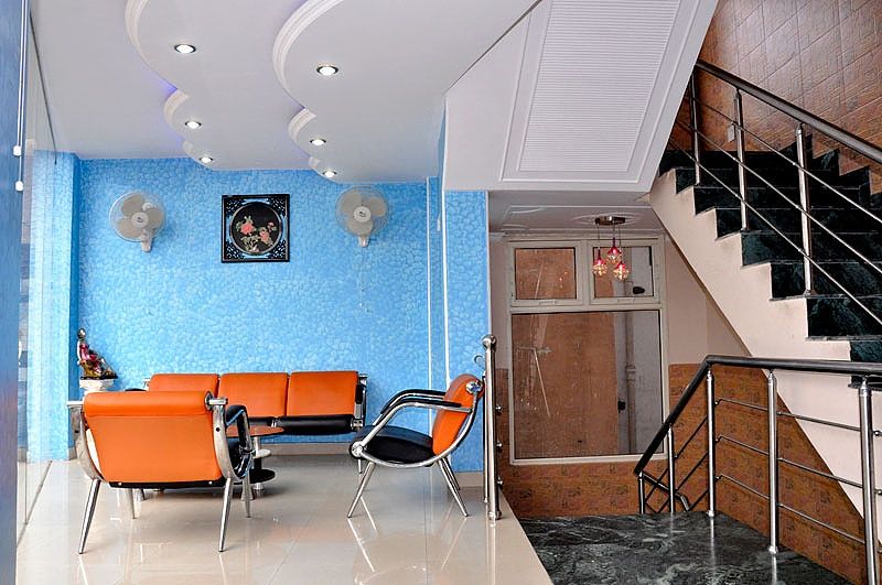 undefined Hotel Queen 3