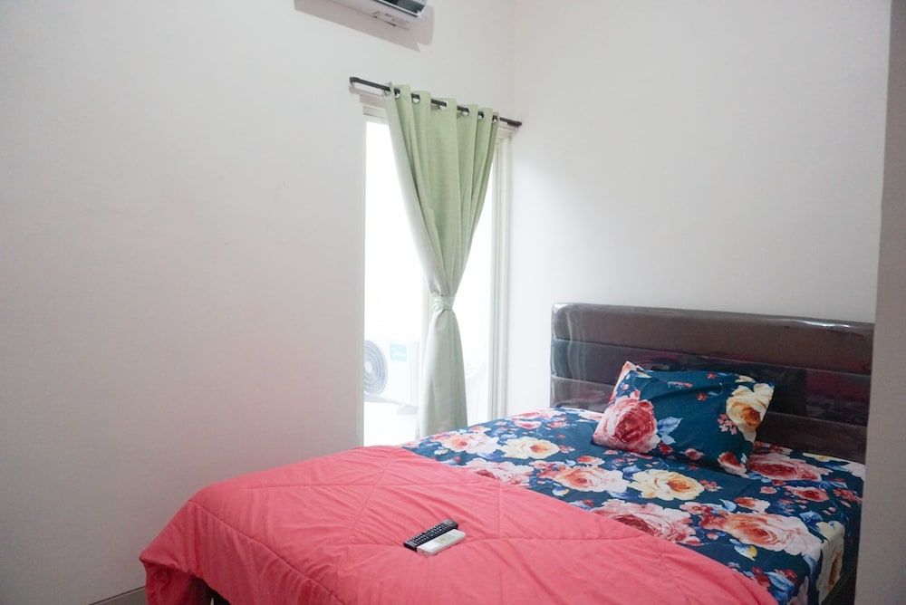 Basic Double Room, 1 Queen Bed, Non Smoking