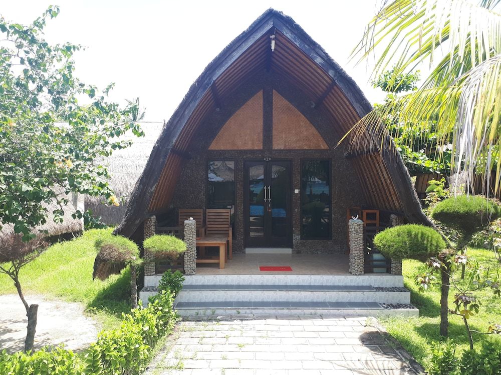 Superior Bungalow, Pool View