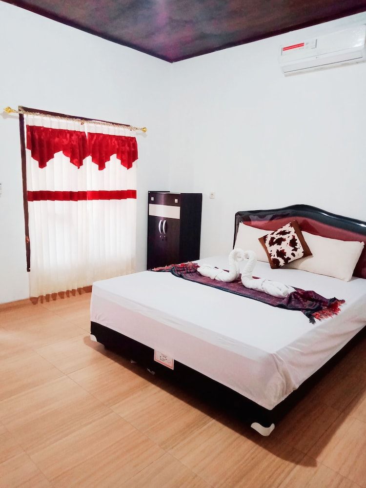 Standard Room (2)