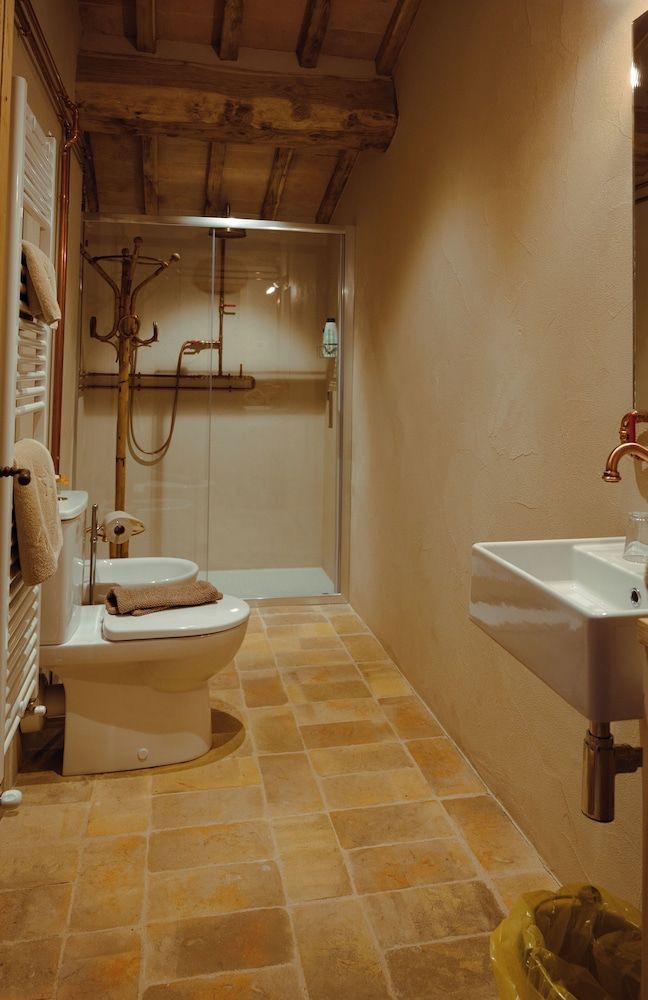 Podere Tovari Classic Quadruple Room 4