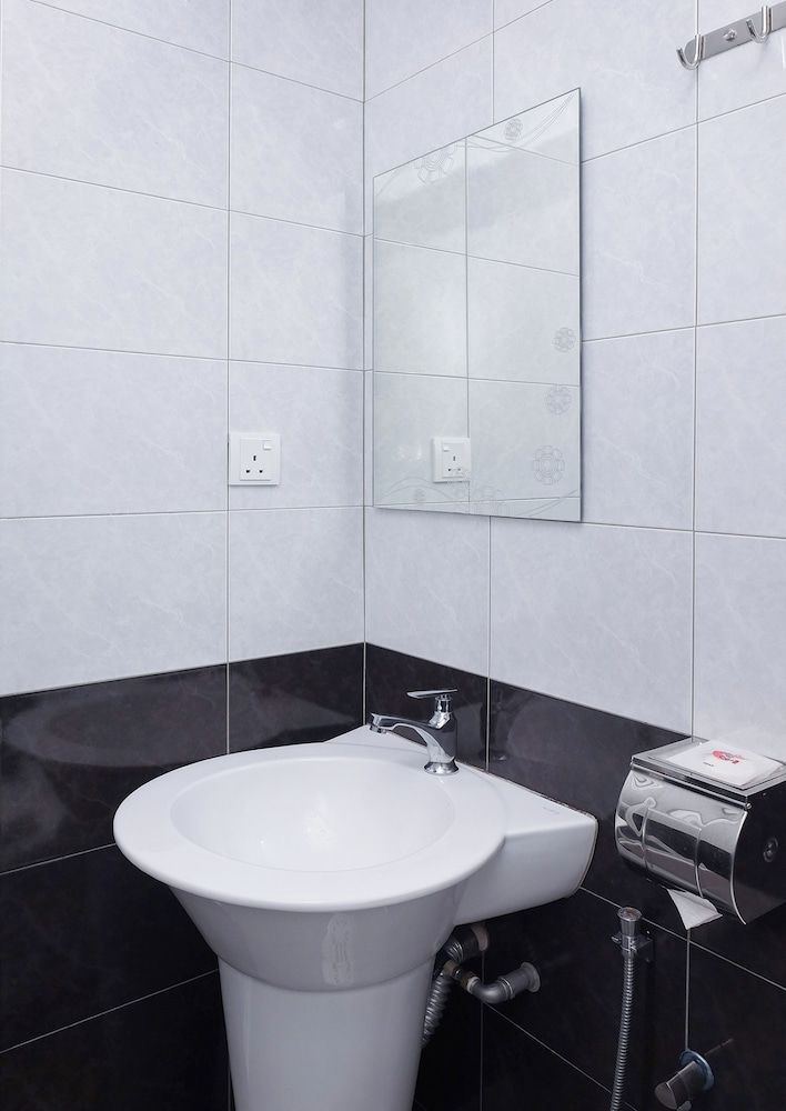 Sy Jerantut Hotel SUITE TRIPLE 7