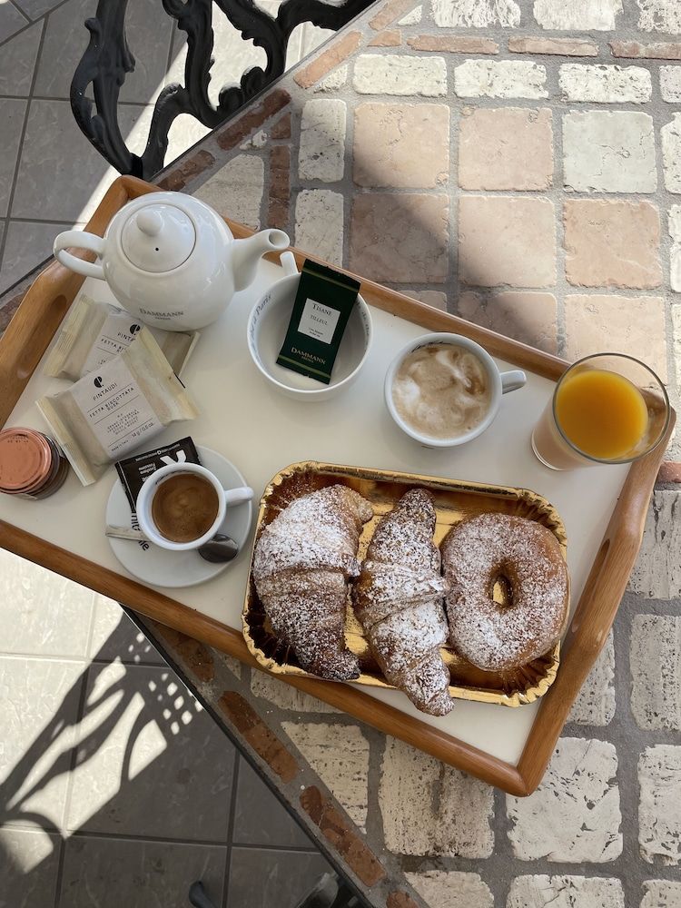 Breakfast buffet