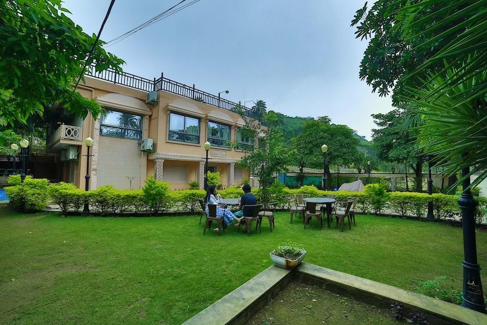 undefined Hotel Shiv Villa, Mount Abu 8