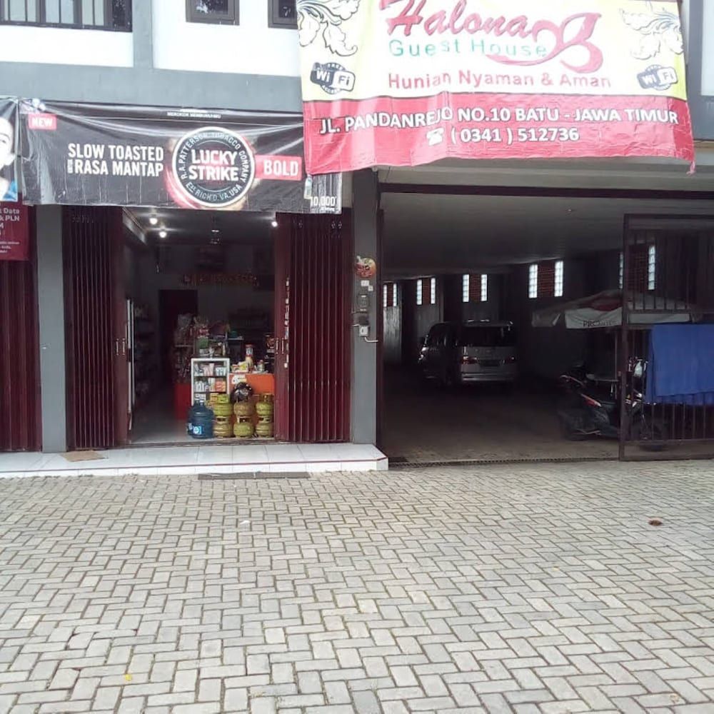Halona Guest House
