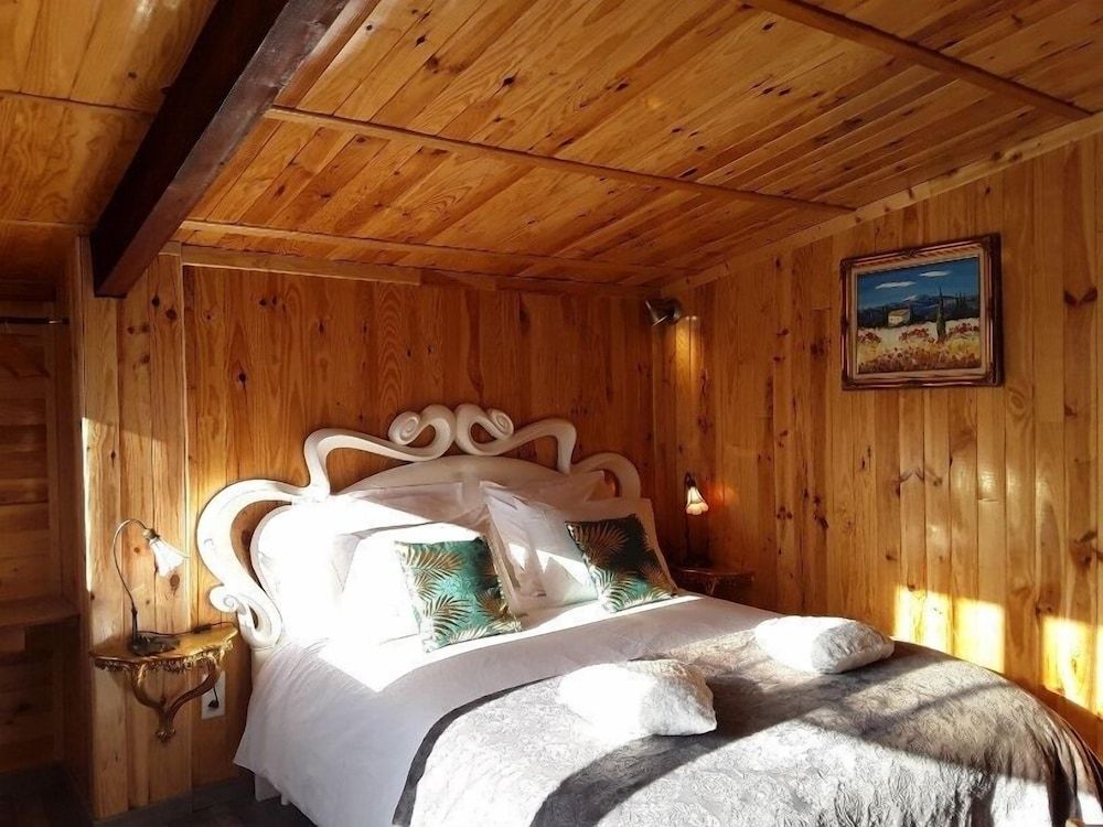 Suite, Terrace (Amour Sauvage)
