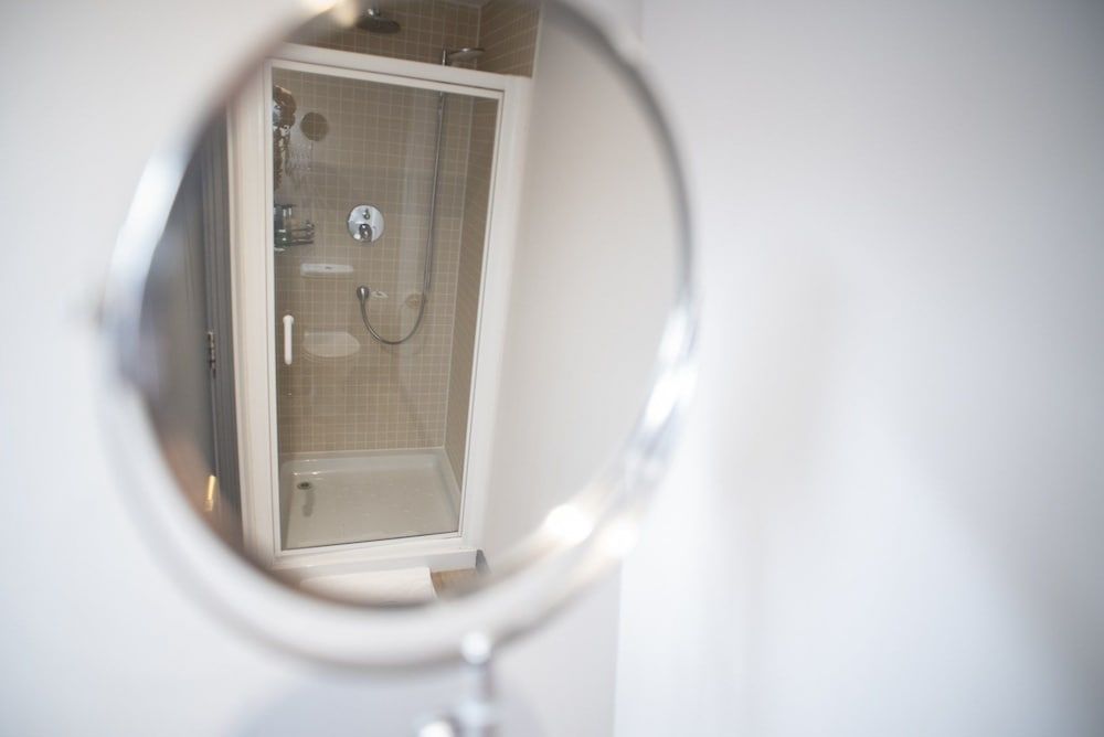 The Albert Arms Classic Double Room, 1 Double Bed 4