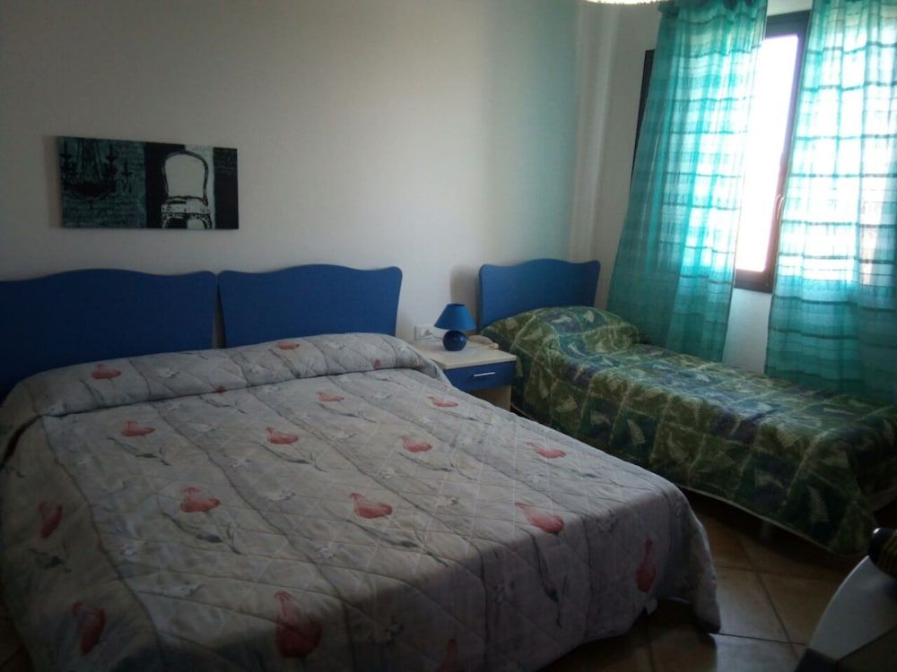 House, 2 Bedrooms, Accessible, Smoking