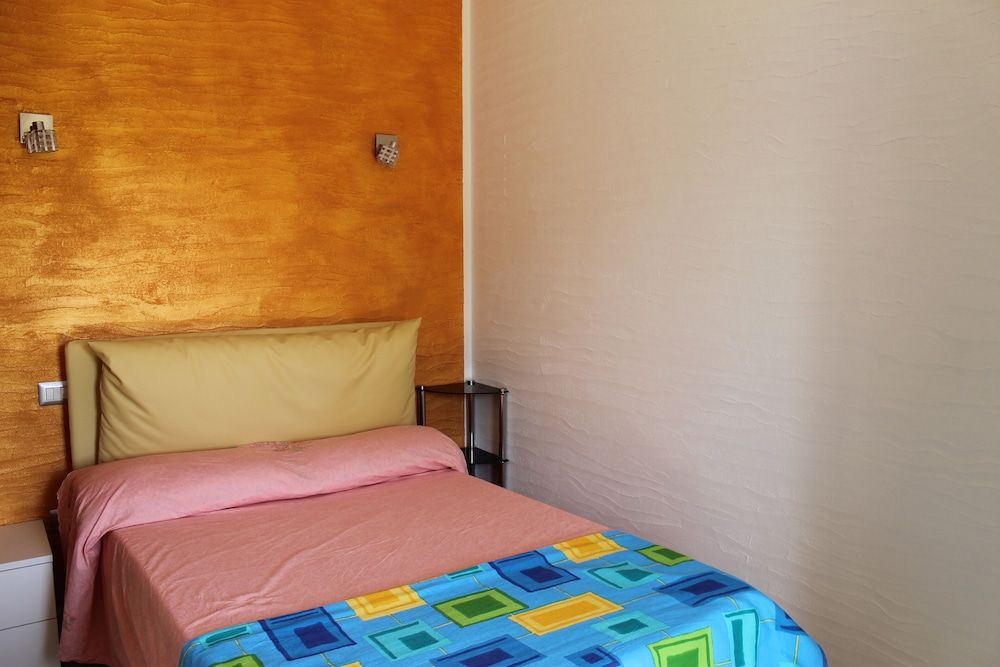 Shared Dormitory, 1 Bedroom, Accessible, Smoking