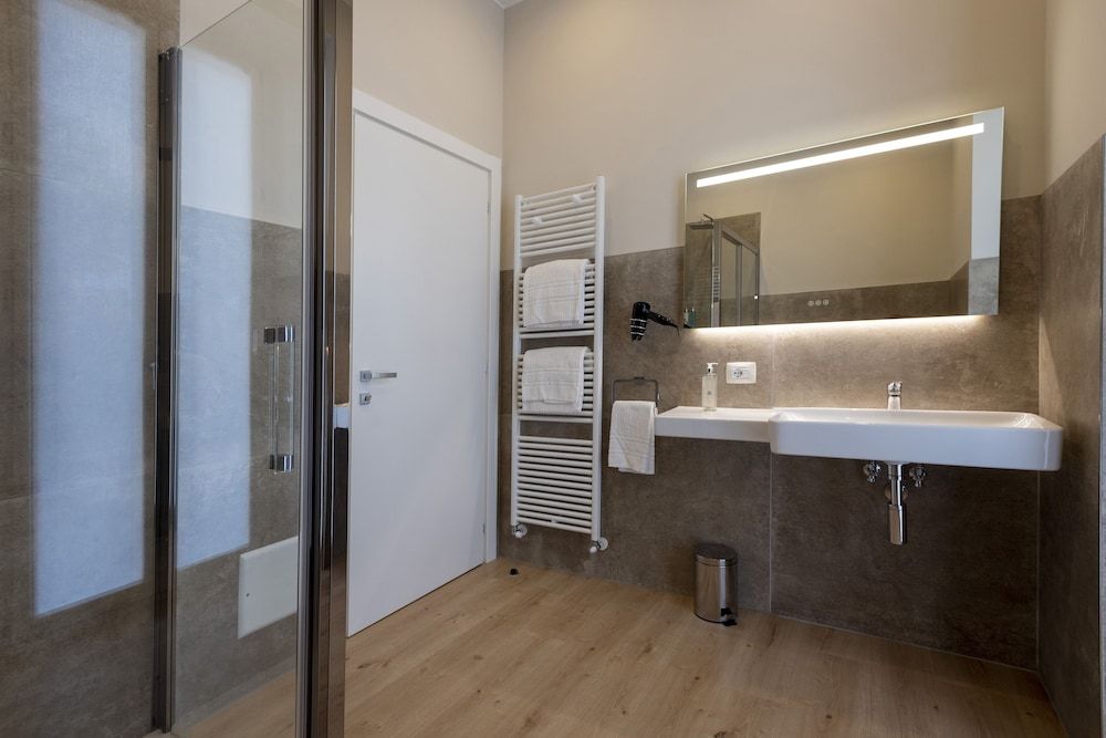 Villa Bernasconi - camere e ristorante - Luxury Room 6