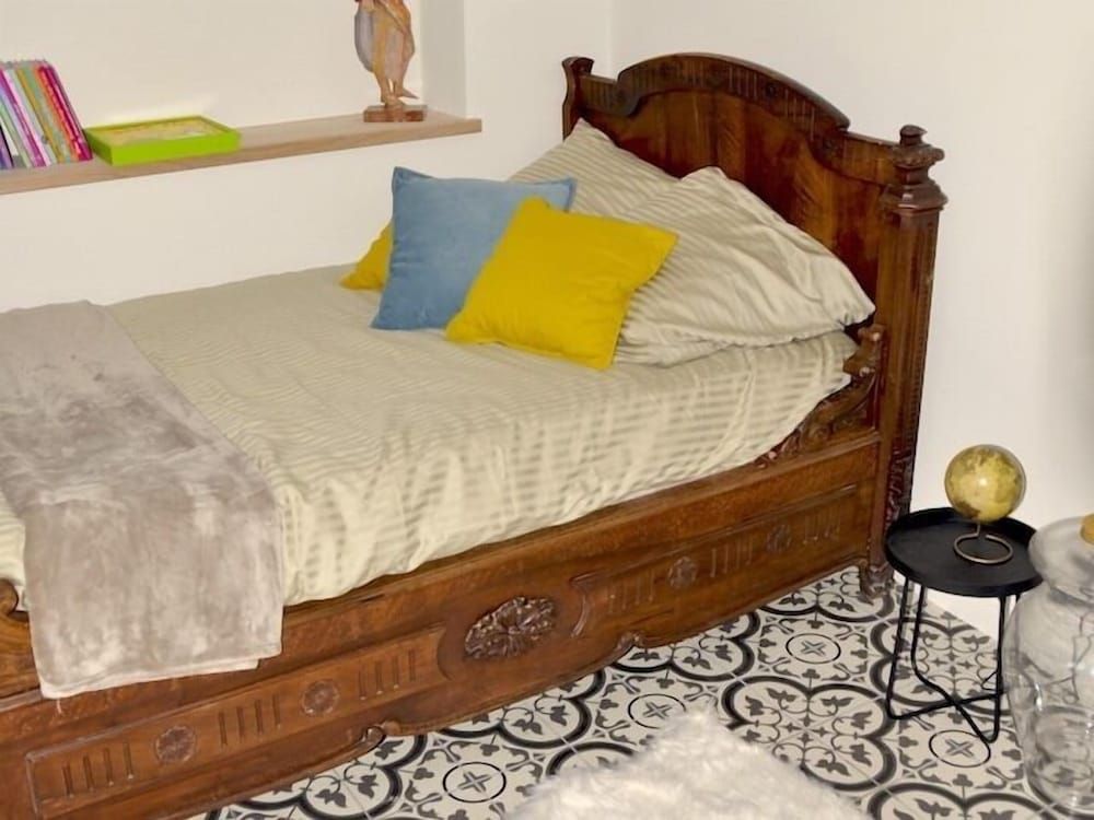 Standard Apartment, Private Bathroom, River View (Chambre sur Sioule)