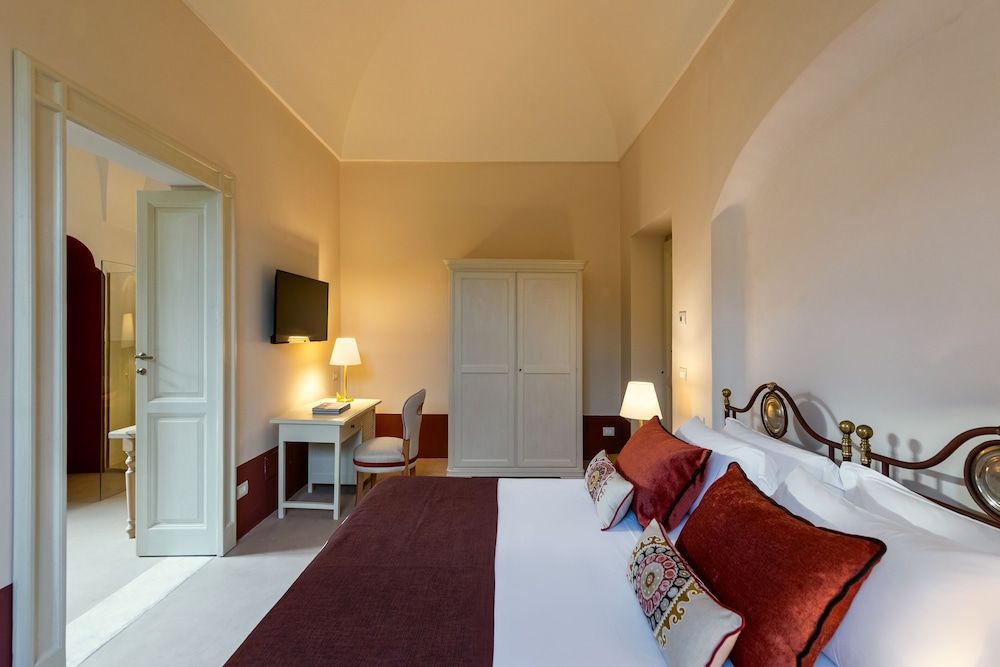 Palazzo Donna Elisabetta -Guest House Family Suite, Garden View 3