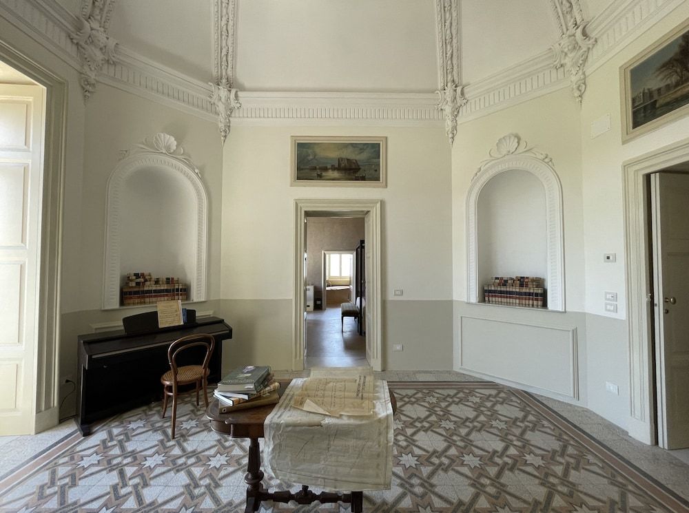 Palazzo Donna Elisabetta -Guest House Deluxe Suite, Garden View 5