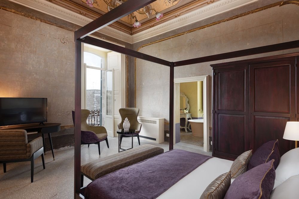 Palazzo Donna Elisabetta -Guest House Deluxe Suite, Garden View 3