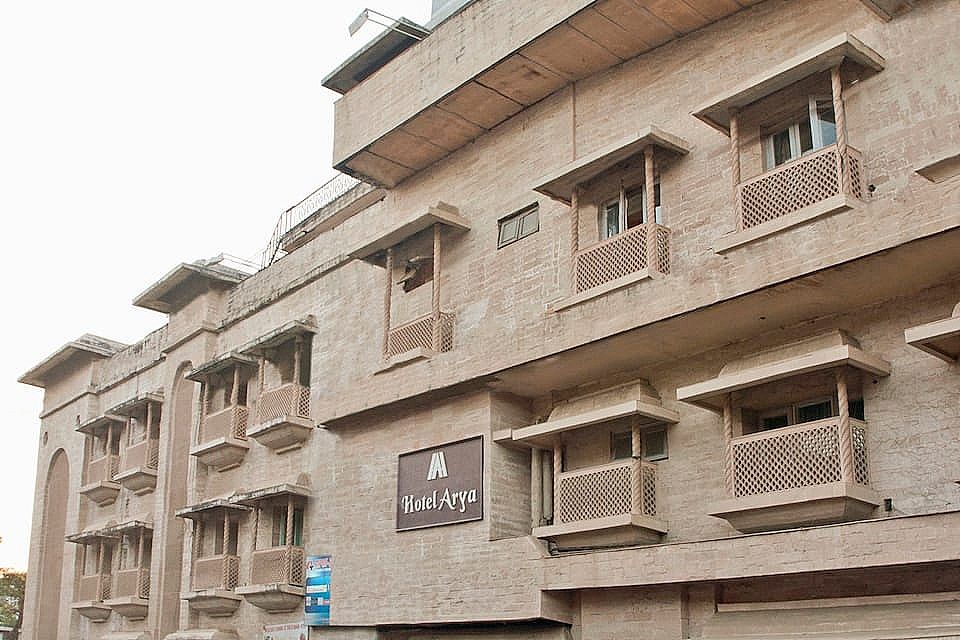 Hotel Arya