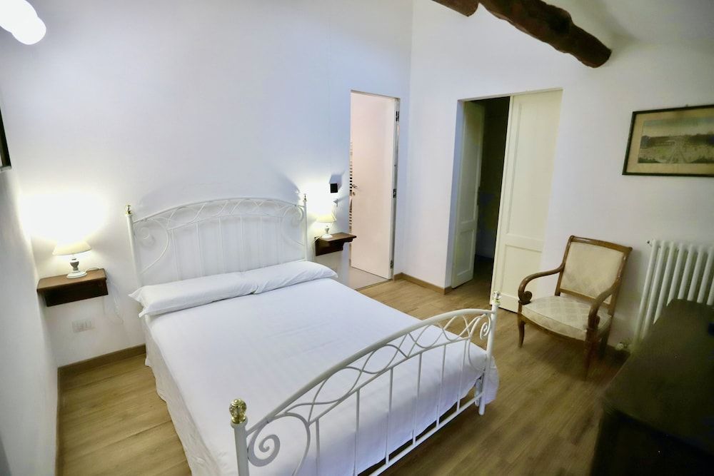 La Villa Del Lago Royal Cabin 10