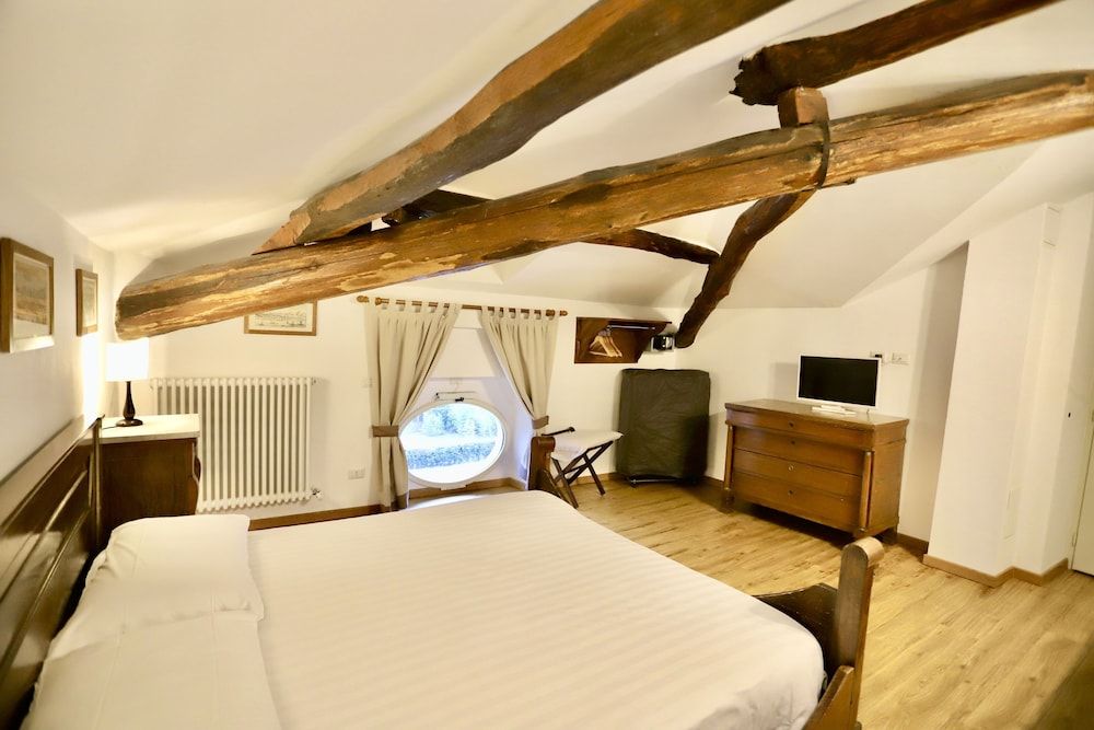 La Villa Del Lago Comfort Room 2