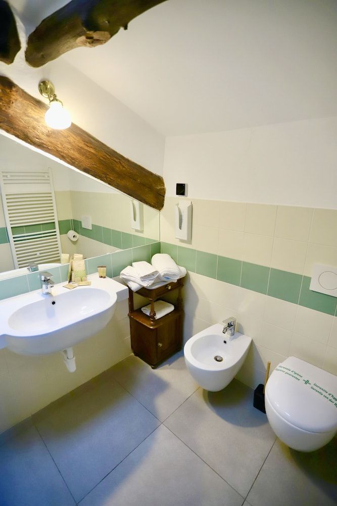 La Villa Del Lago Comfort Room 6