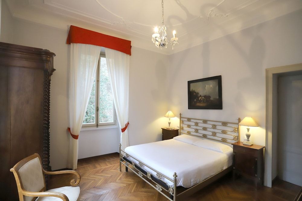 La Villa Del Lago Royal Cabin 15