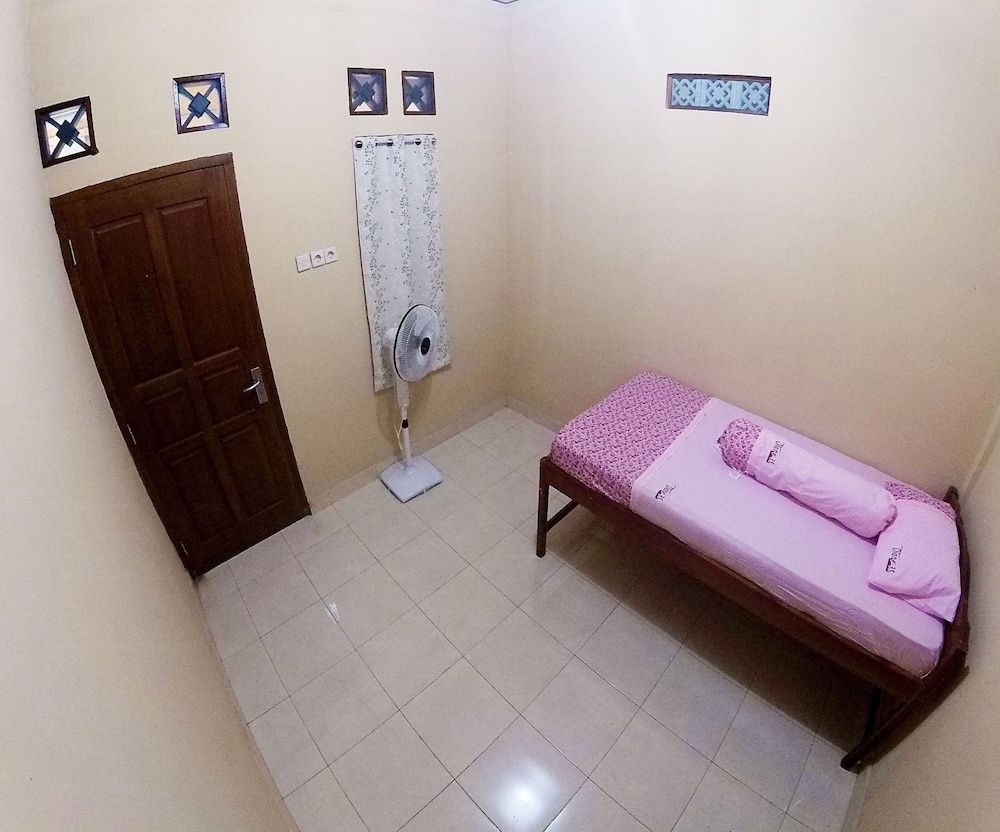 Standard Room, Multiple Beds, Non Smoking, Kitchen