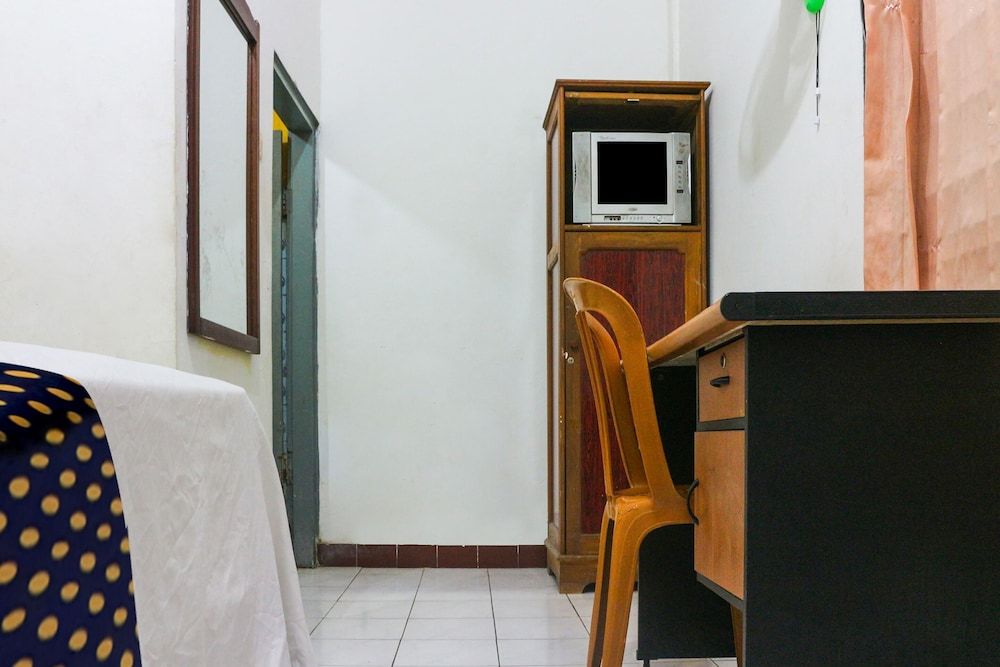 Basic Twin Room