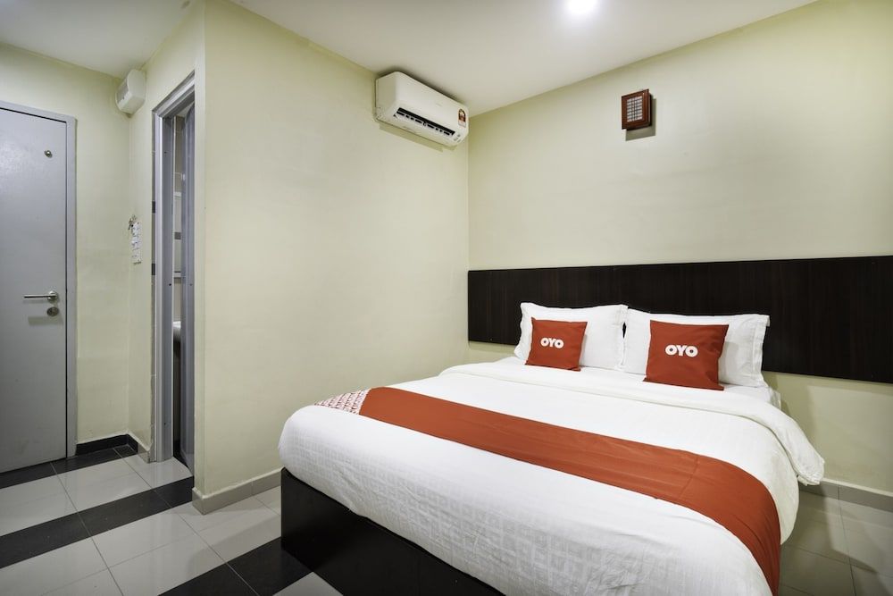 OYO 89960 Manjung Inn Hotel Standard Double Room 2