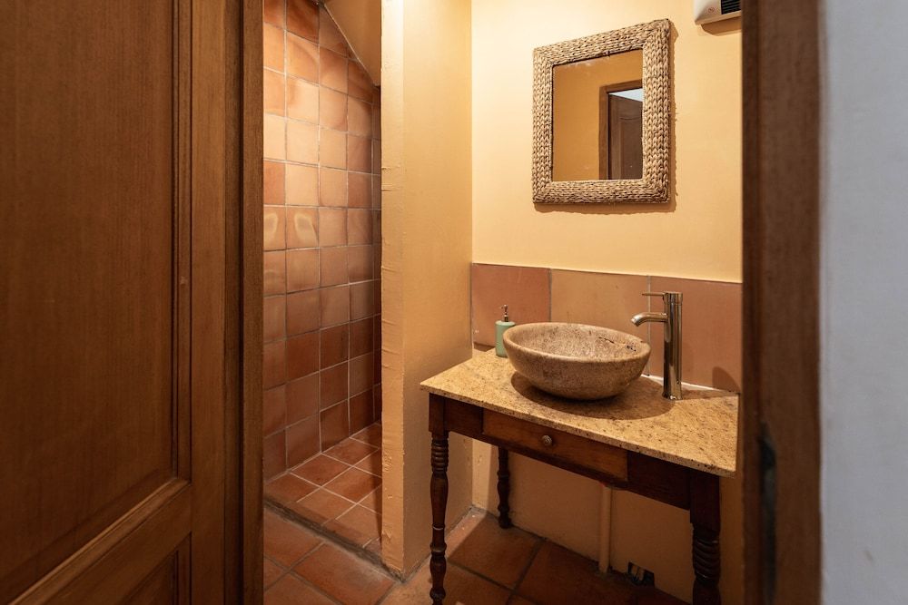 Prieuré d'orniols Family Apartment (Pont du Gard) 5