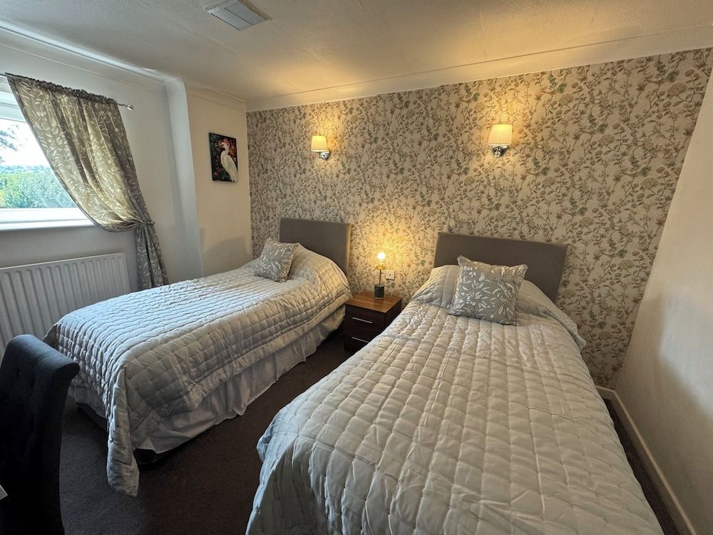 Stone trough hotel Traditional Twin Room