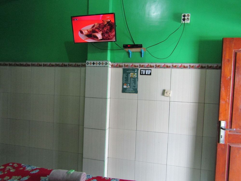 Economy Room