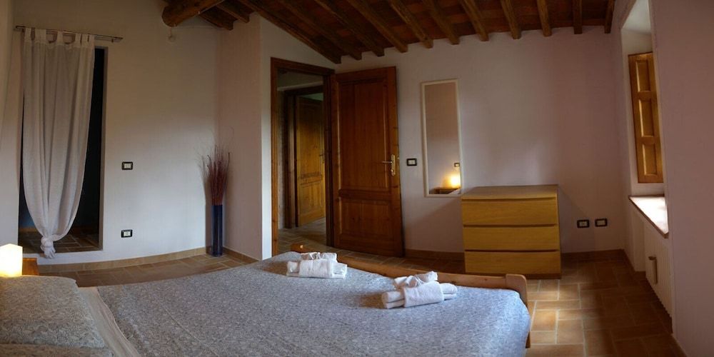 Traditional Duplex, 2 Bedrooms (Quercia)