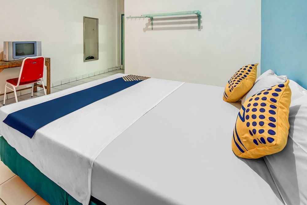 Spot ON 90964 Hotel Margadana Basic Double Room 5