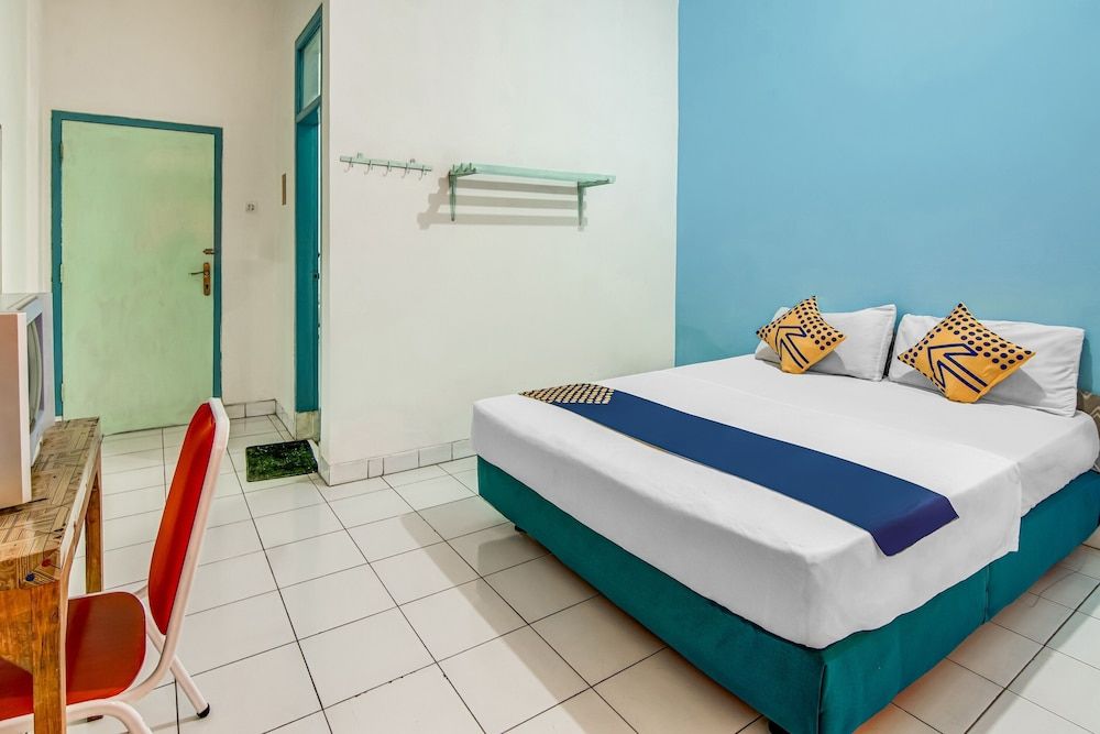 Spot ON 90964 Hotel Margadana Basic Double Room 2