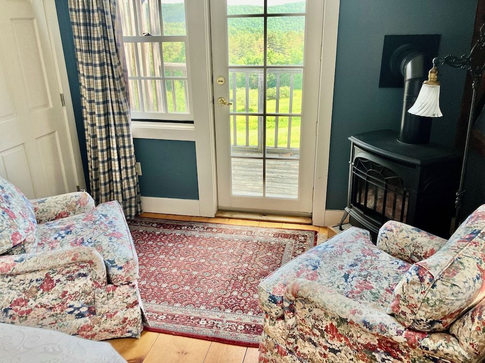 Windham Hill Inn Room, 1 Queen Bed, Garden View 6