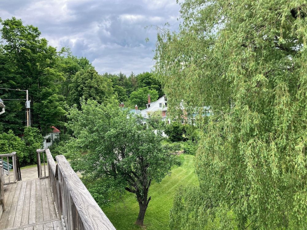 Windham Hill Inn Romantic Room, 1 King Bed 6