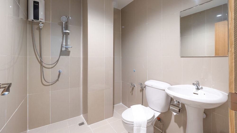 B2 Phayao Boutique & Budget Hotel Deluxe Triple Room, 1 Bedroom 7