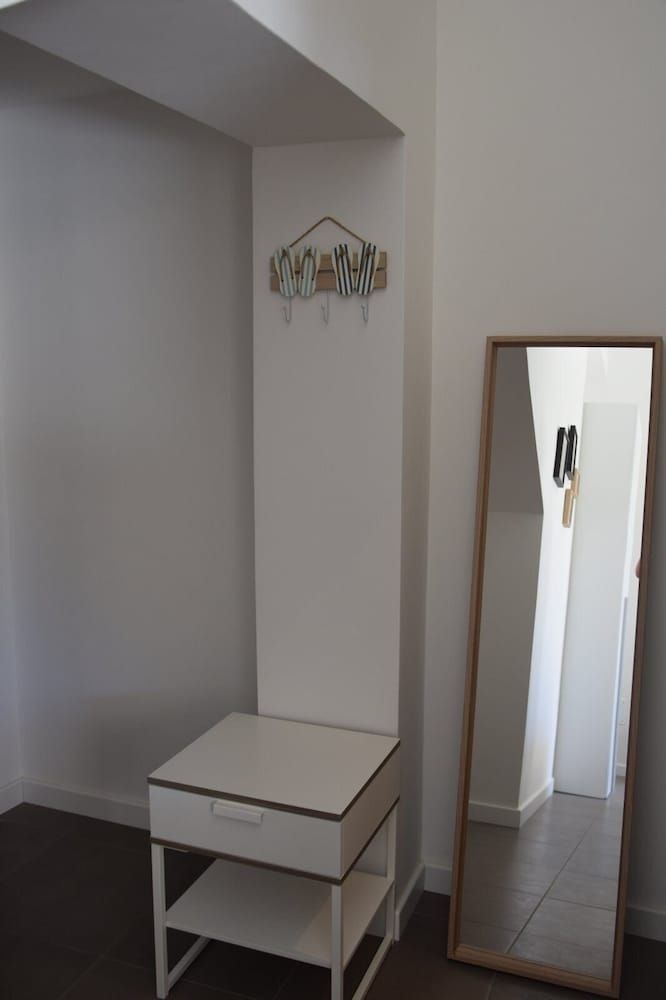 Deluxe Triple Room (2)