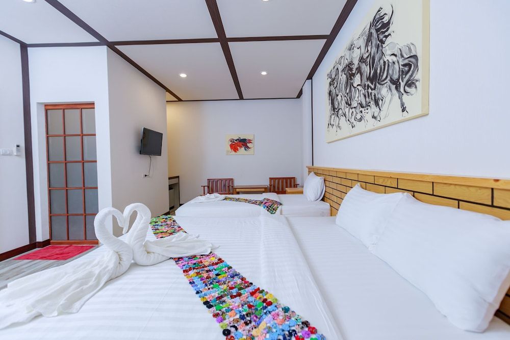 Saline Hot Spring Resort Deluxe Triple Room 3