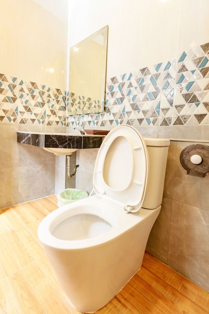 Saline Hot Spring Resort Deluxe Double Room 5