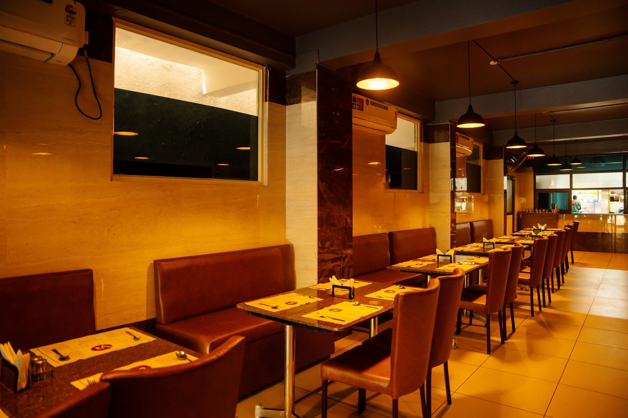 Food & Dining