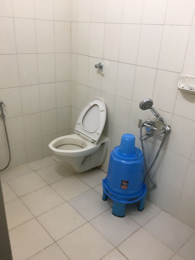 HOTEL ATHIDHI INN