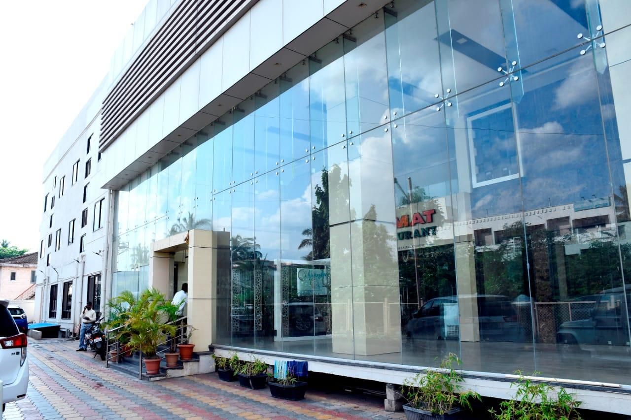 undefined HOTEL KANISHKA INTERNATIONAL 8