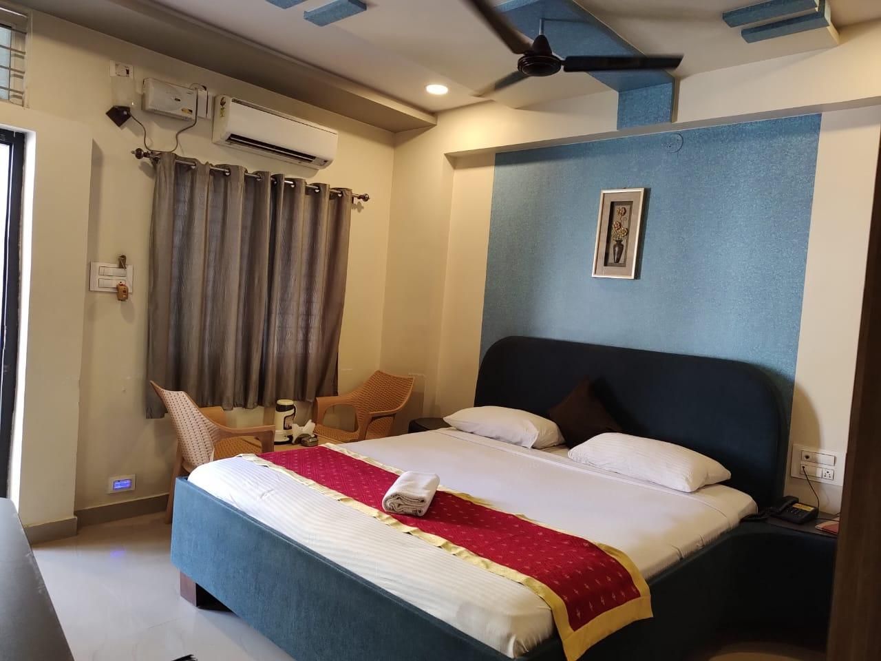 Deluxe AC Room