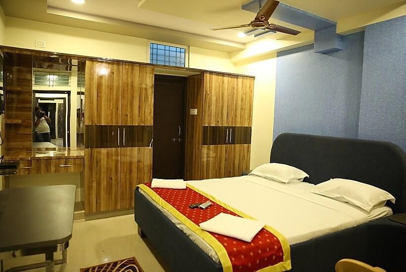 Pavan Mansion Standard AC