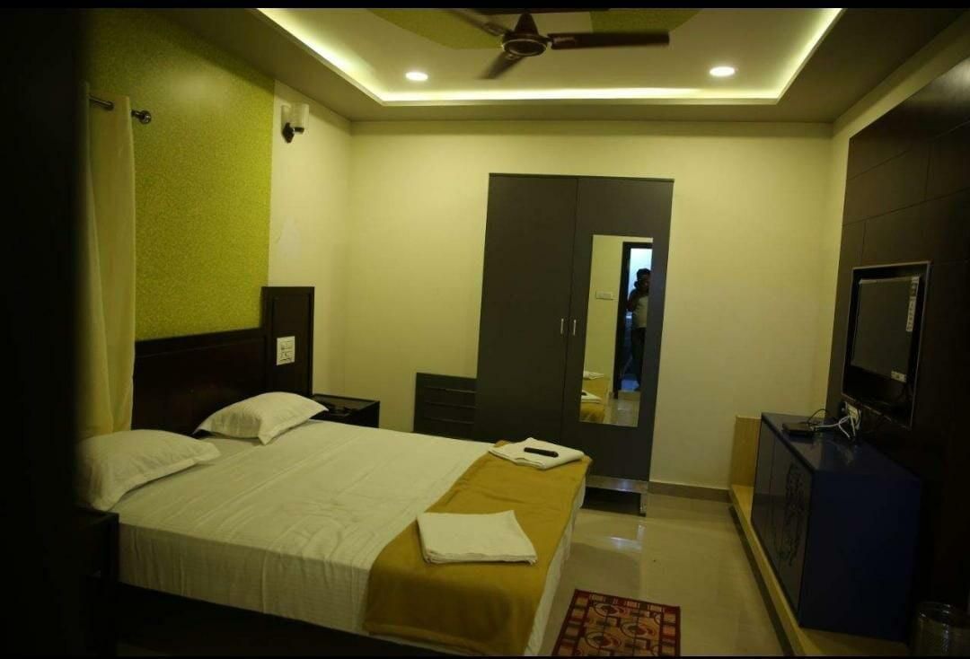 Pavan Mansion Deluxe Non AC 2