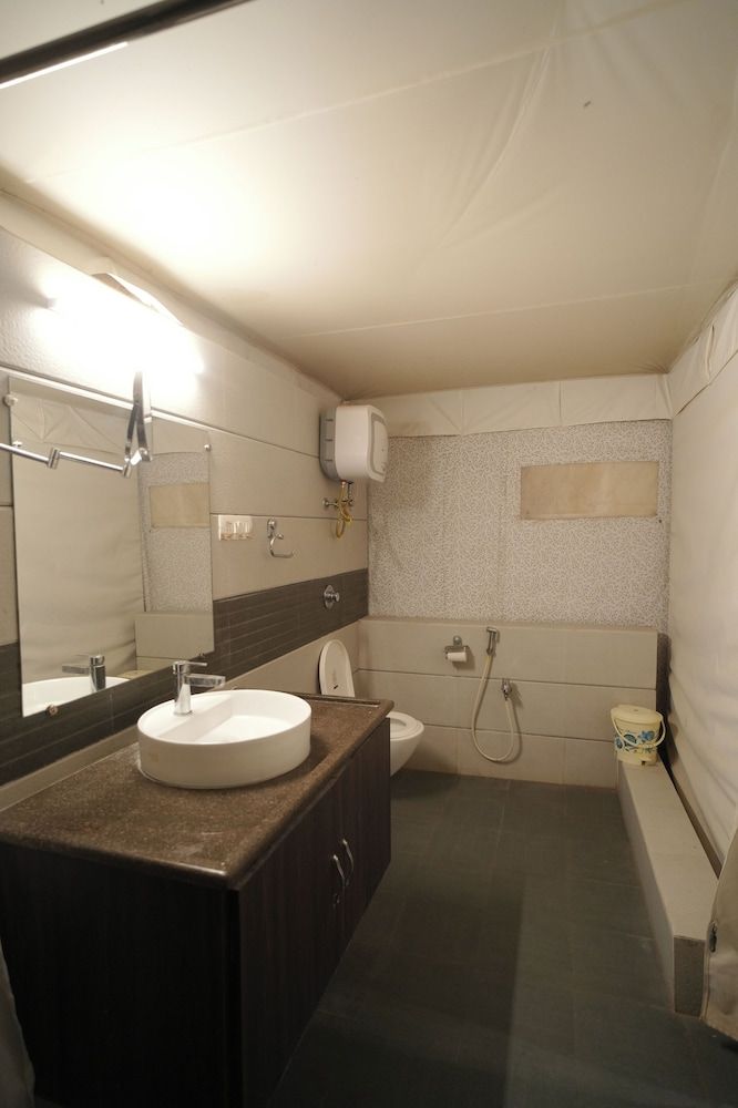 Palace Beach Camp Luxury Tent 6