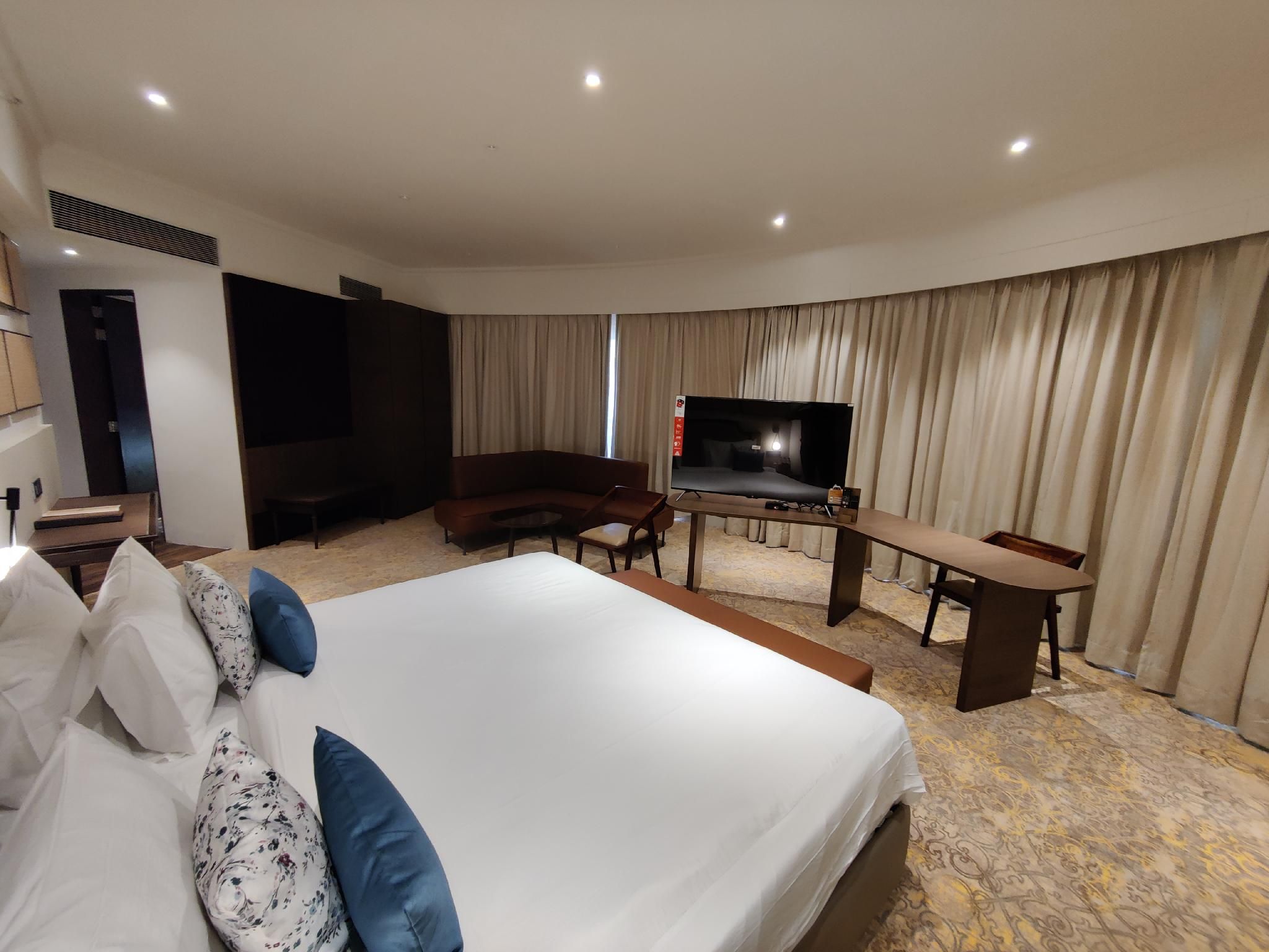 Bhanu The Fern Forest Resort & Spa Fern Club Suite 2